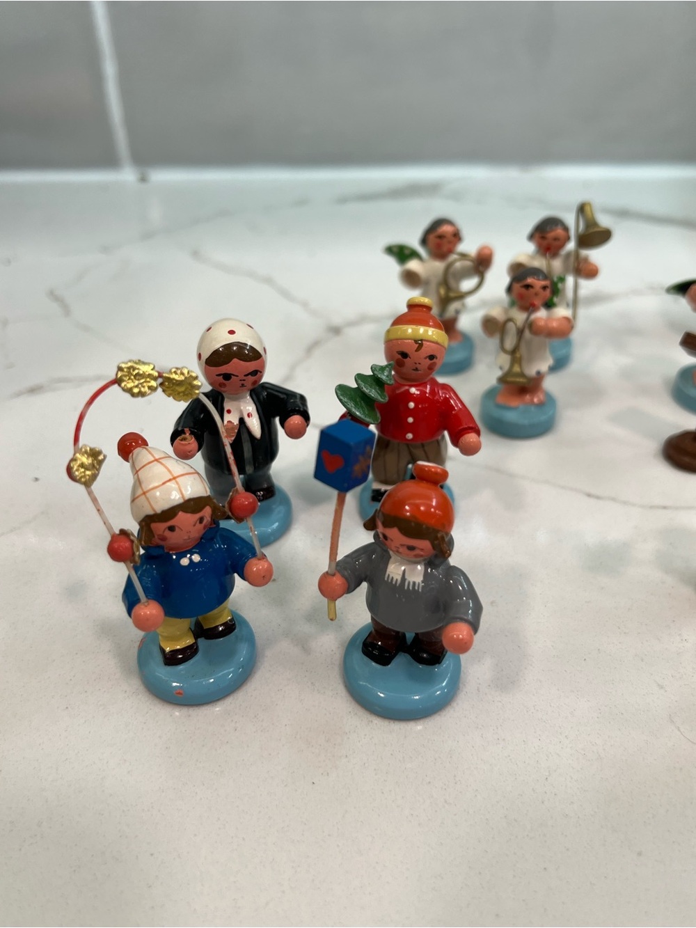 Vintage Lot of Wendt and Kuhn Erzegebirge German Miniature Wood Children/Angels - Picture 2 of 16
